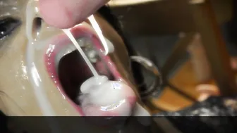 Big Dicks Deepthroated CumCovering her Eats Every Drop