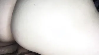 She rides like a expert. Cowgirl with perfect cummed un
