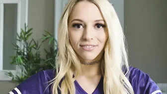 Hard pussy fucking before big game time