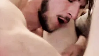 Donte Thick plunging his raw cock deep inside his roomie