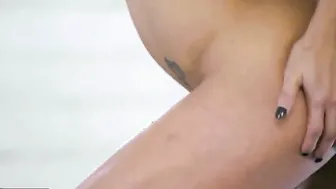 Peta Jensens Quivering Orgasm Fuck 2