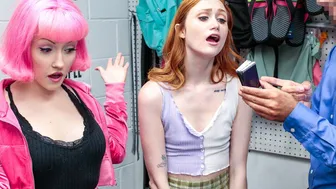 Sexy thieves making out then getting fucked