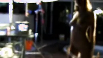 Bombshell blonde showing her capabilities