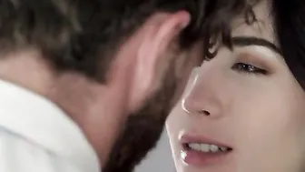 Evelyn Claire Wakes Up To Find Her BF Already Hard And Ready For Action - POV