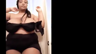 EBONY BBW GIGANTIC TITTIES