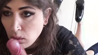 Marika Ferreira gets blowjob to a big cock
