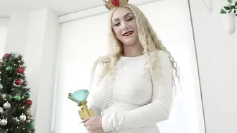 Tiny Cum Soaked Christmas