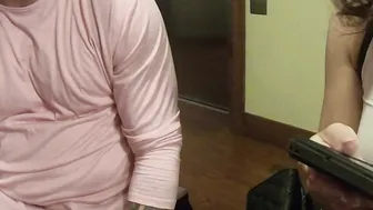 Cashing Out Her Cooch