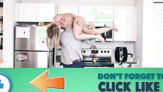 Extra Small Sex Bomb