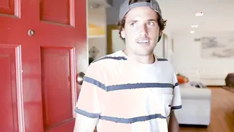The Headgear Hottie