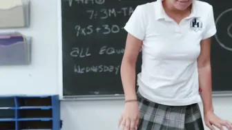 Detentions Dicks Down - Teenage college girl Gets Fucked By Her Older Tutor