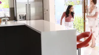 Extra porn video – Blindfolding The Babysitter