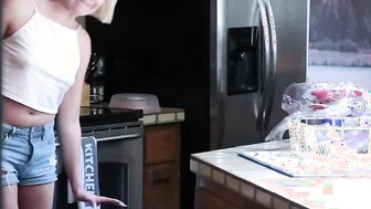 She Likes Them Big