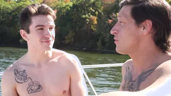 Dalton Riley fucked teen Caleb Morphy outdoor