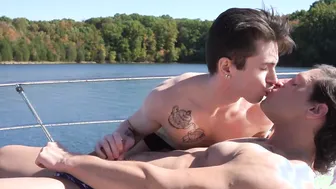 Dalton Riley fucked teen Caleb Morphy outdoor
