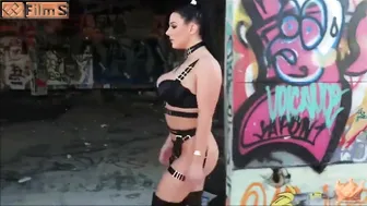 David Guetta ft Akon  Angela White - Bombshell Bitch