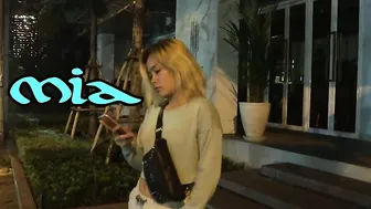 Smalltit Thai Mia