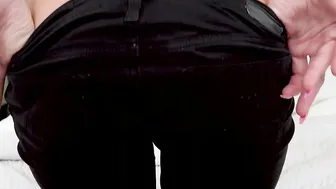 Sexy MILF Ass