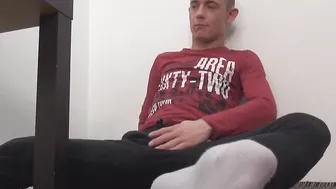 Kinky twink Chav jerks off his trimmed cock and ejaculates