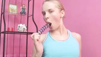 Naughty Sarah Kimble Dildo Blinking 2