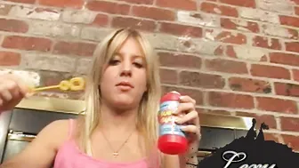 Lexy Lohan with natural tits Bubble play 2