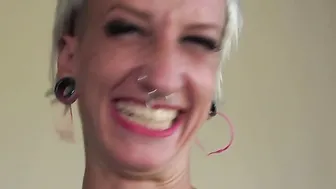 SubSlut Luna Toxxxic: creaming to wank and cum