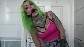 Tattooed slut gets destroyed by Pascal