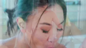 Petite Cutie Kimmy Kimm Fucks In The Tub