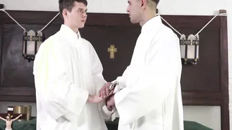 Religious twink slobbers on big dick before being rawpounded