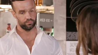MILF Alyssa Reece Fucks Her New Bartender 2