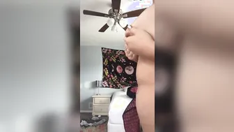 Moving porn video – Stripping and Dancing mom for you