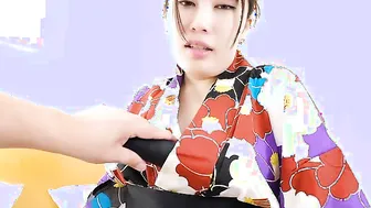 Yuuka Kamakura blows a penis toying her vagina
