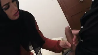 Gorgeous muslim babe fucks for a place to stay for the night