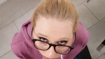 Cock sucker stepmom gave me a blowjob