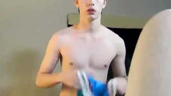 Cody and Nico delivers a live sex show for their loyal fans