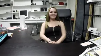 Hottie with natural boobs pounded on the table by her boss