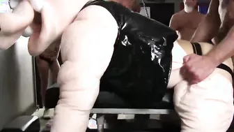 Daddys with big loves orgy hardcore sex with gorilla