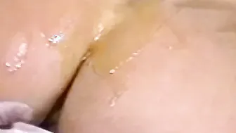 Vintage bombshell trio rubbing clits vigorously
