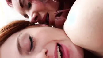 Young redhead Alice Green face sitting stepmom