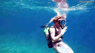 Freaky porn video – Freaky chubby Croatian women gets freaky underwater by the yacht