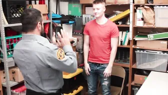 Bearded porn video – Bearded security officer pounding young thiefs tight ass