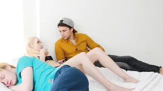 Wild Jana Warm seduced her stepbro before missionary fucking