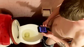 Cooper Reeves and Nolan love pissing on each other