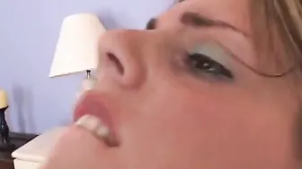 Young sweety into a 3 way and incredible sexy double penetration
