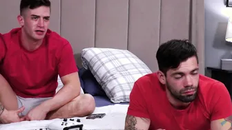 Excellent gaming and cock sucking skills