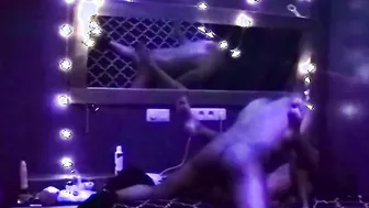 Escorta romanca isi injura clientul