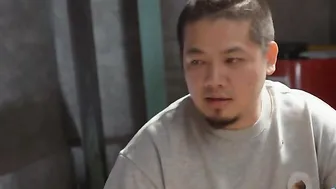 Blows porn video – Bad Bad just can not seem to win at Majhong so blows and fucks instead