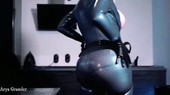 Lesbo Rubber Booty Worship Strap-On Suck Deep Throat Face Sitting