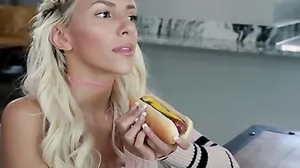 Cuckoo For Penis - S9:E3