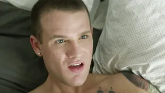 Inked jock sucks cock before bareback with muscle boyfriend